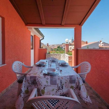 Pleasant Oriana Apartment Near The Sea-Pula Exterior photo