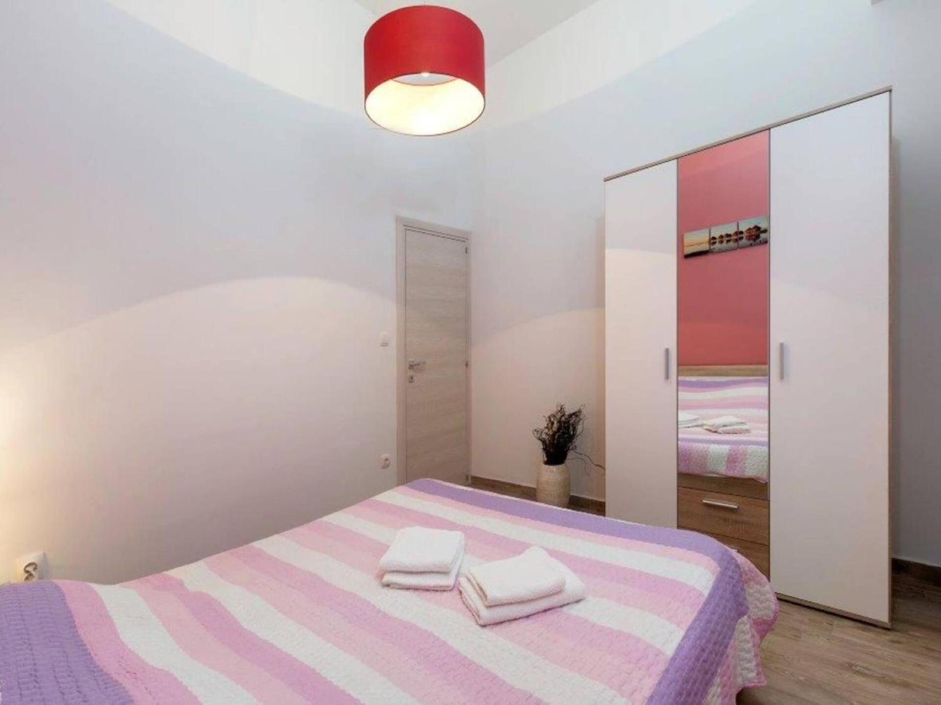 Pleasant Oriana Apartment Near The Sea-Pula Exterior photo
